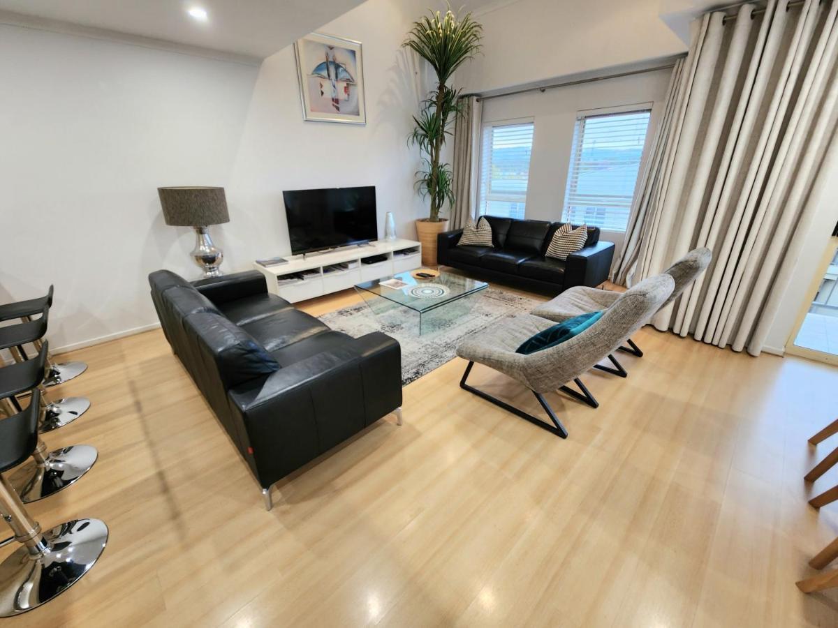 Spacious 4 Bedroom And 2 Bathrooms City Apartment 阿德莱德 外观 照片